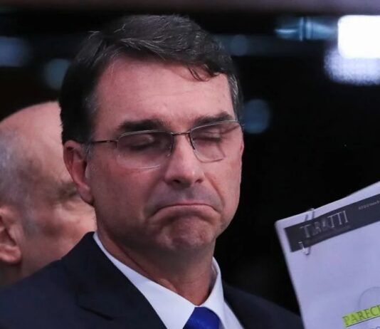 Escala 7×0: o que há por trás da proposta de Flávio Bolsonaro no Senado que tenta sabotar fim da escala 6×1