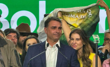 PL oficializa candidatura de Flávio Bolsonaro à Presidência