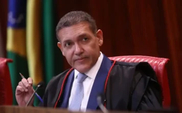 TSE terá outra reunião com embaixadores para explicar urna eletrônica