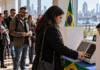 Quase 1 milhão de brasileiros no exterior poderão votar nas eleições