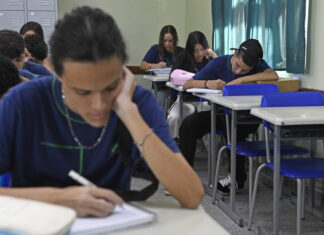 Estudantes de MS terão aulão gratuito de Redação e Biologia com foco no Enem